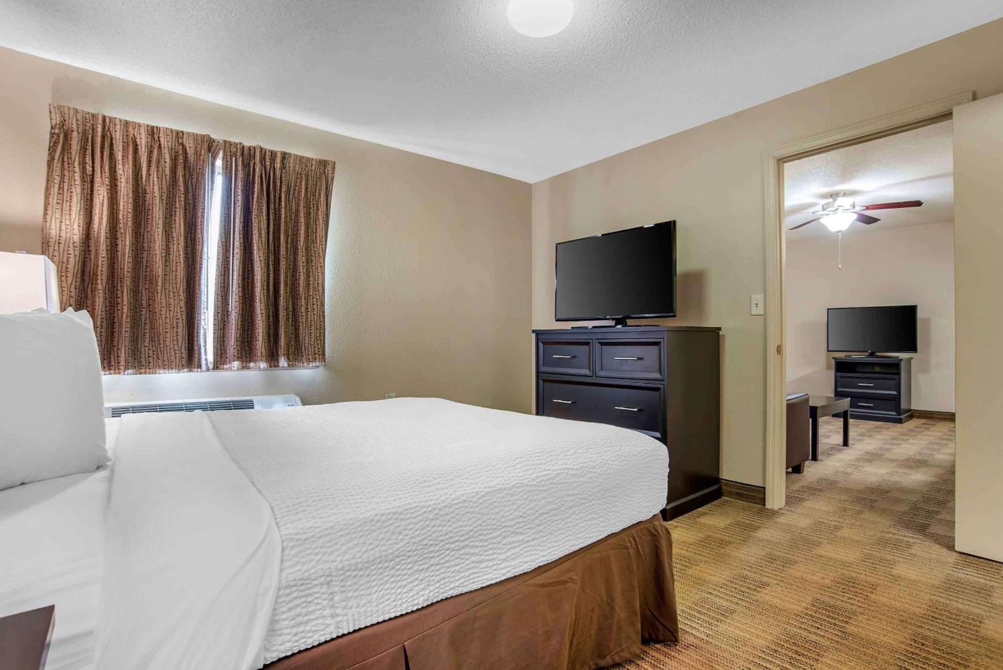 Suburban Studios Montgomery East I-85 Extérieur photo