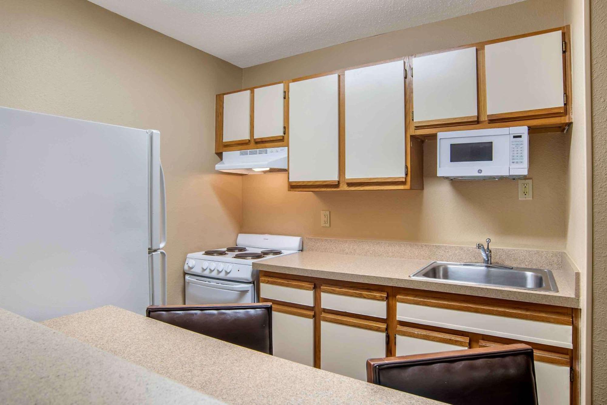 Suburban Studios Montgomery East I-85 Extérieur photo