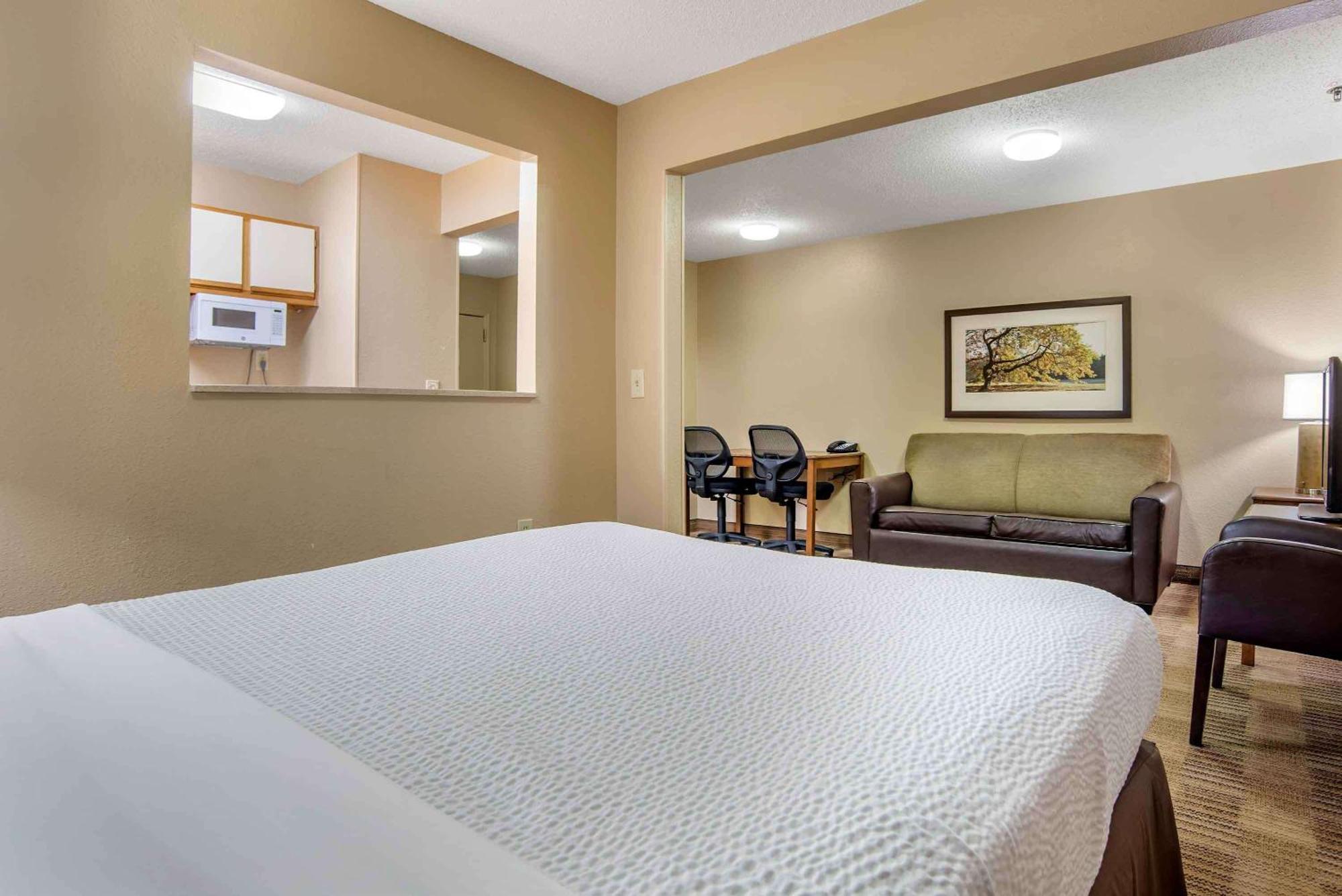 Suburban Studios Montgomery East I-85 Extérieur photo