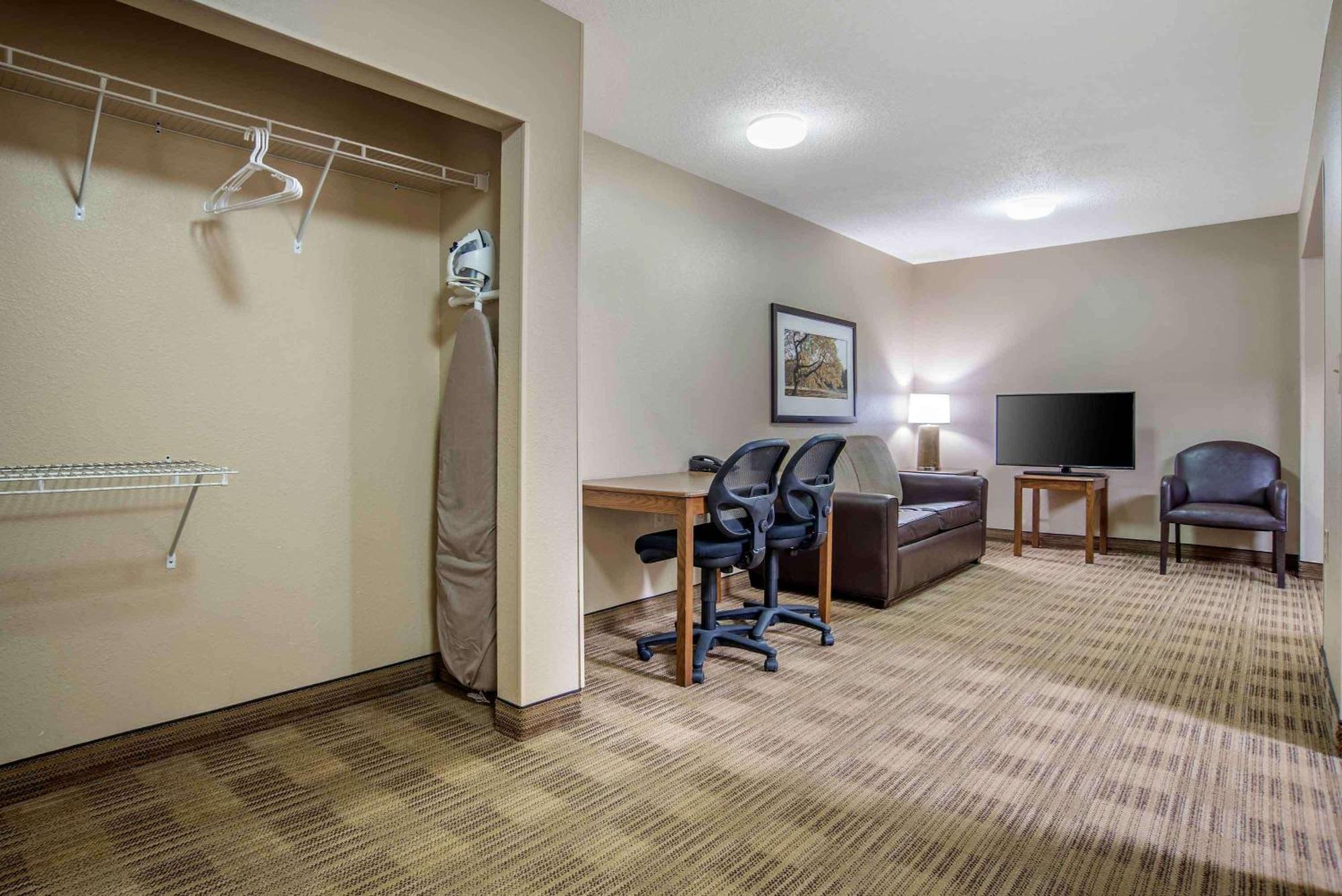 Suburban Studios Montgomery East I-85 Extérieur photo