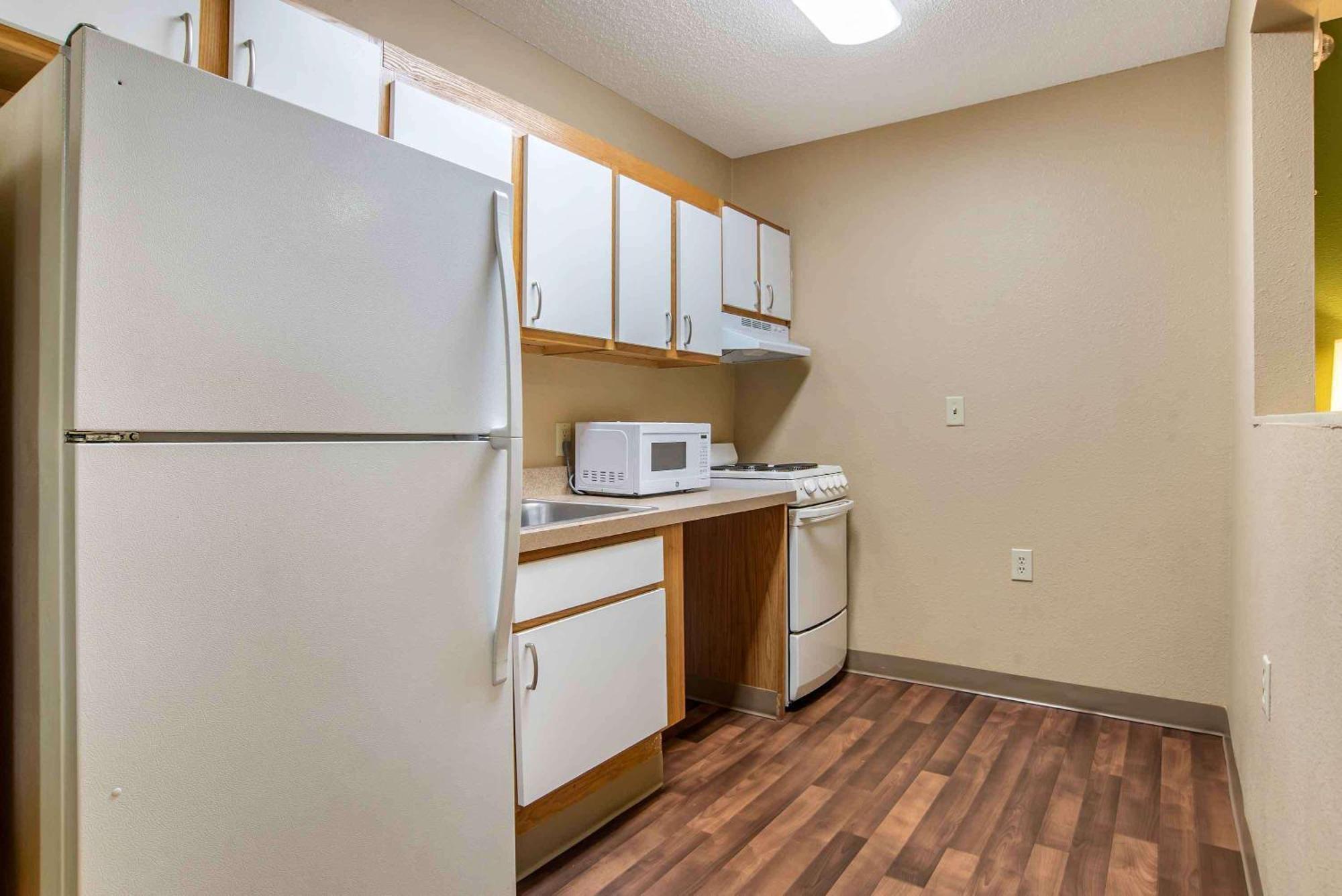Suburban Studios Montgomery East I-85 Extérieur photo