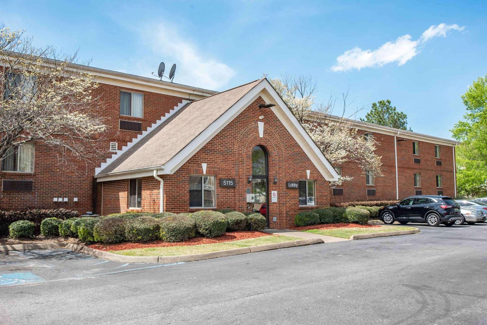 Suburban Studios Montgomery East I-85 Extérieur photo
