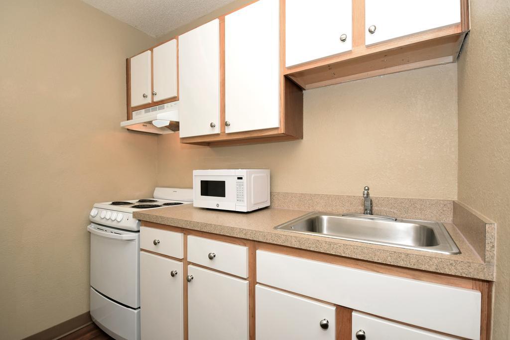 Suburban Studios Montgomery East I-85 Extérieur photo
